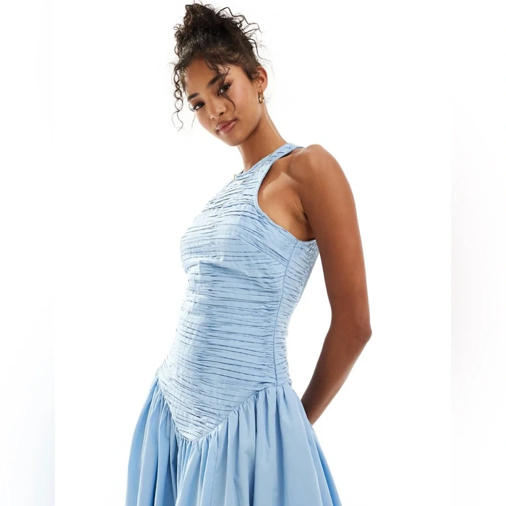 **SOLD** ASOS DESIGN ruched micro pleat bodice midi dress with open back in blue - Picture 3 of 8